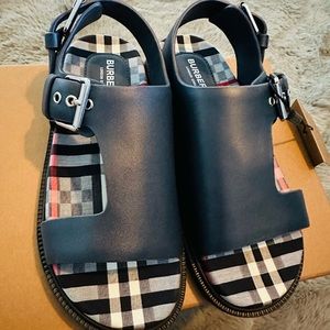 Burberry navy stripes sandal